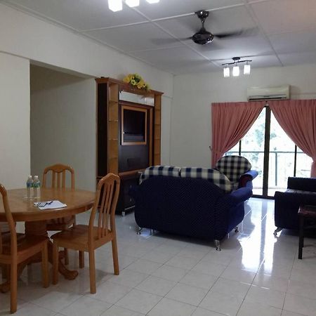 Lumut Valley Resort Condominium Extérieur photo